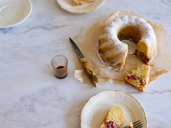Coconut rum cake