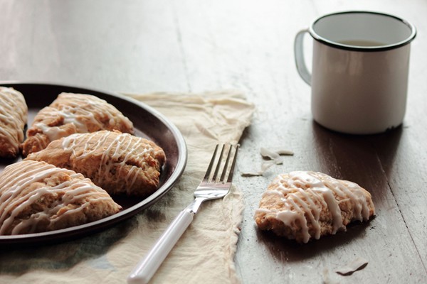 Coconut scones with coconut glaze