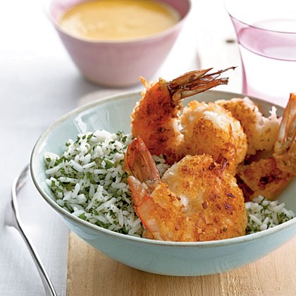 Coconut shrimp with fiery mango sauce