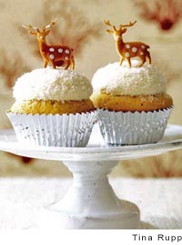 Coconut snowball cupcakes