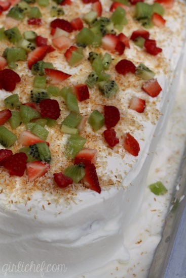 Coconut tres leches cake (Pastel de tres leches con coco)