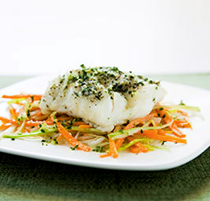 Cod baked in foil with leeks and carrots