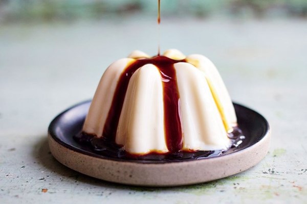 Coffee & Amaretto panna cotta