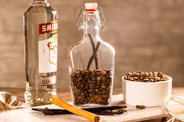 Coffee bean cinnamon spice extract