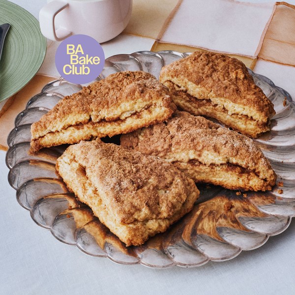 Coffee cake scones