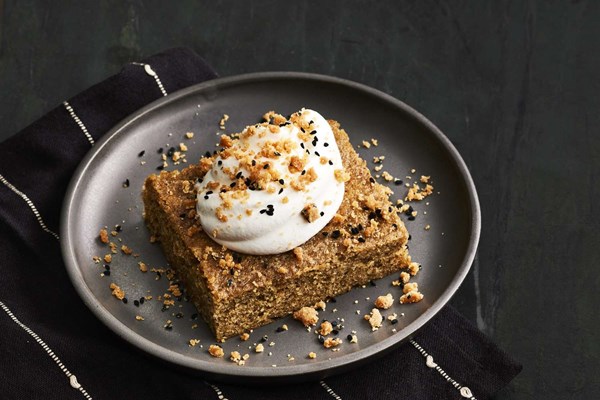 Coffee cake with nigella seed streusel