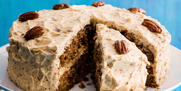 Coffee cake with pecan brittle