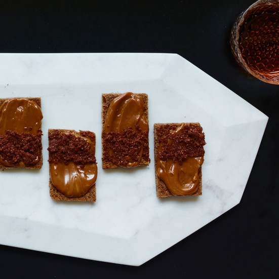 Coffee-caramel-jam toasts