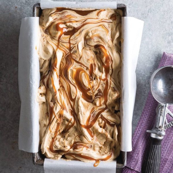 Coffee-caramel swirl ice cream