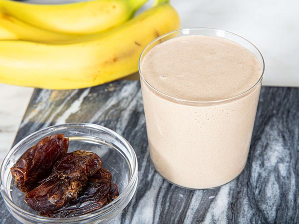 Coffee-date smoothie