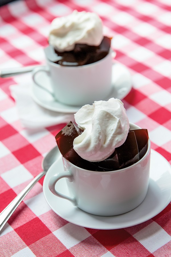 Coffee gelatin with whipped cream