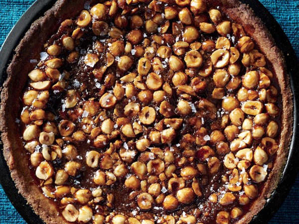 Coffee-hazelnut pie