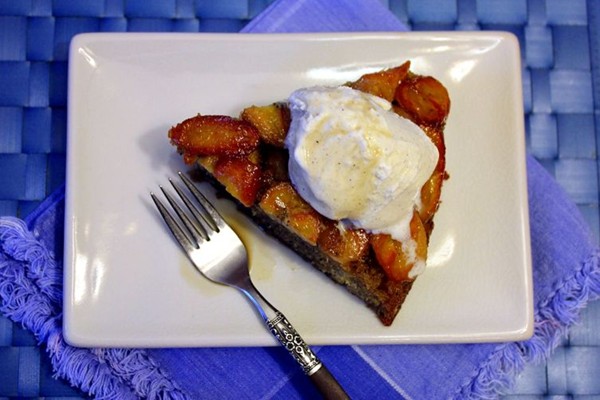 Coffee-infused upside-down banana skillet cake