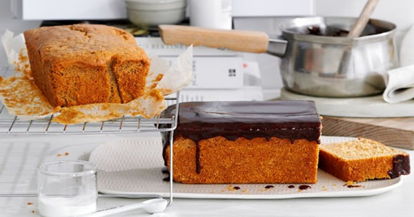 Coffee loaf cake with mocha fudge frosting