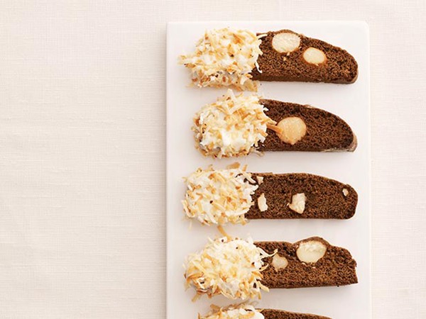 Coffee-macadamia nut biscotti