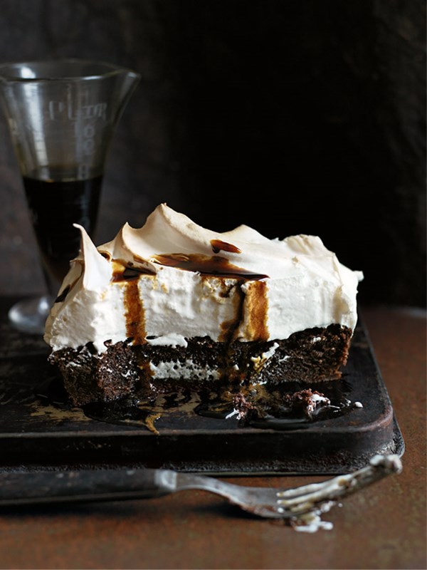 Coffee meringue brownie