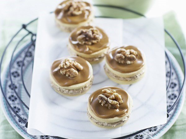 Coffee walnut creams