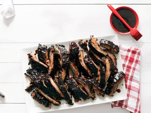 Cola-glazed baby back ribs