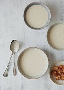 Cold buttermilk soup with vanilla and oat cookies (Koldskål med kammerjunkere)