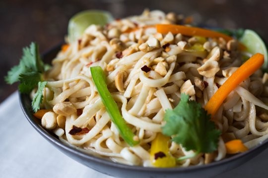 Cold noodle salad with creamy peanut sauce