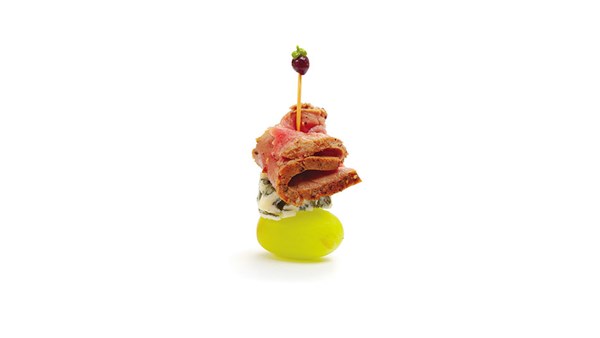 Cold roast beef, blue cheese and grapes