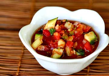 Cold tomato summer vegetable soup