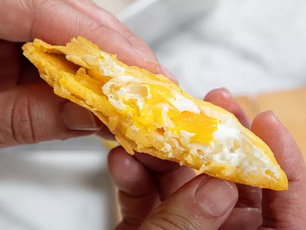 Colombian arepas de huevo