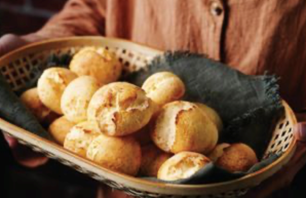 Colombian cheese bread (Pandebono)