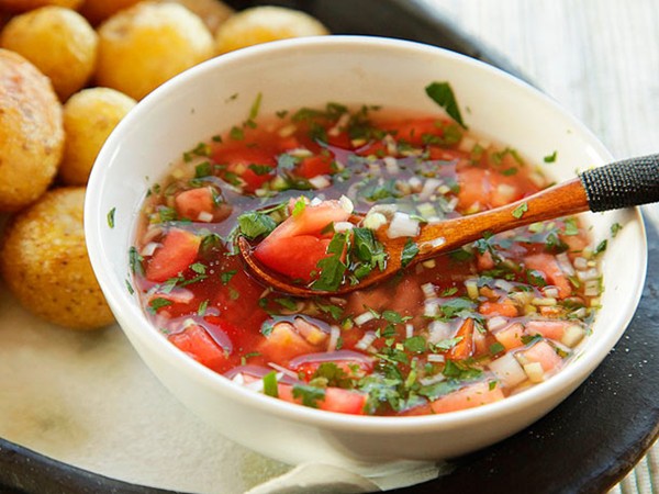 Colombian-style tomato and onion salsa (Ají)