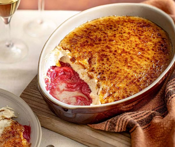 Colossal rhubarb crème brûlée