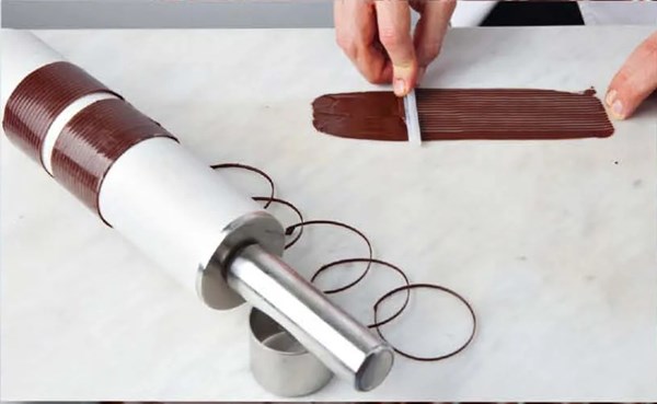 Combed [chocolate] hoops