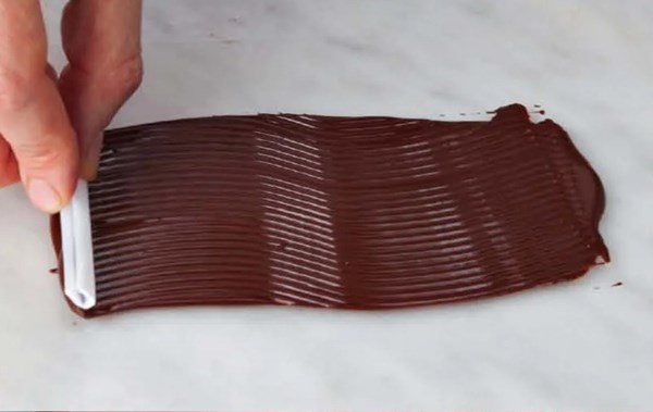 Combed [chocolate] wiggle