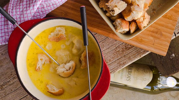 Comté cheese fondue (Fondue au fromage de Comté)