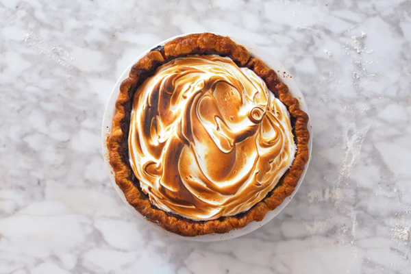 Concord grape meringue pie