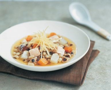 Cooked black-eyed beans