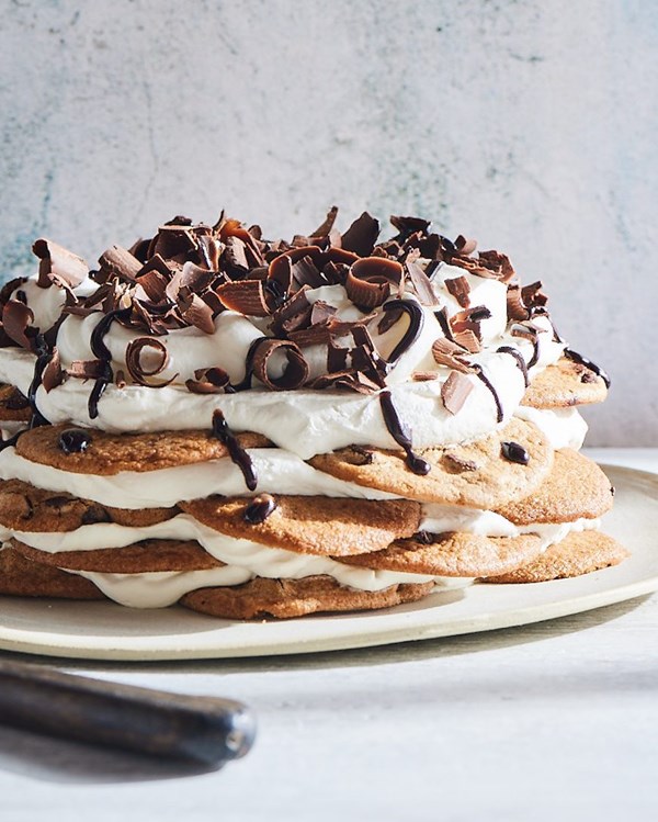 Cookie icebox cake