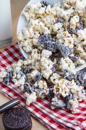 Cookies and cream popcorn
