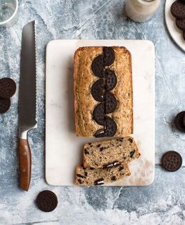 Cookies and crème pound cake