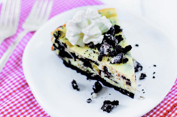 Cookies 'n cream cheesecake