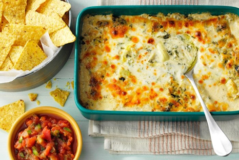 Copycat Applebee's spinach-artichoke dip