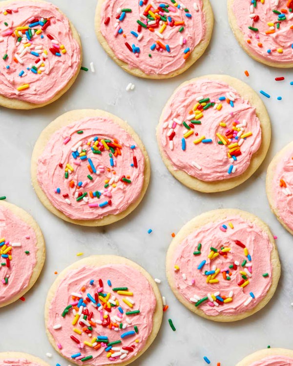 Copycat Lofthouse frosted sugar cookies