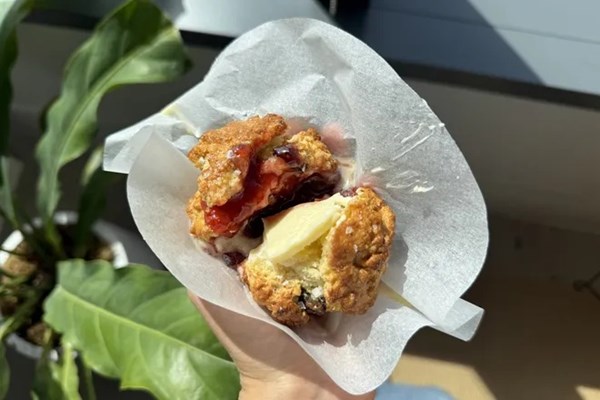 Copycat Mary O's Irish soda bread scones