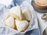 Copycat Starbucks vanilla bean scones