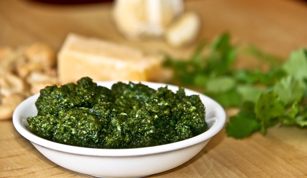 Coriander and cashew pesto