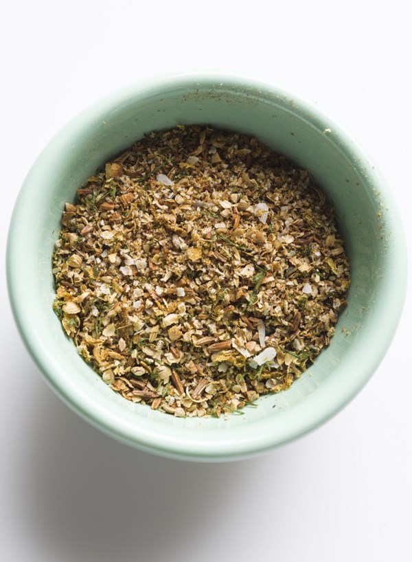 Coriander-caraway salt with lemon and dill