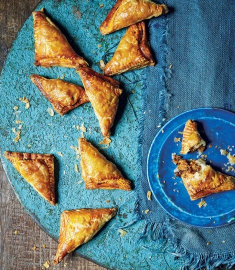 Coriander chicken parcels