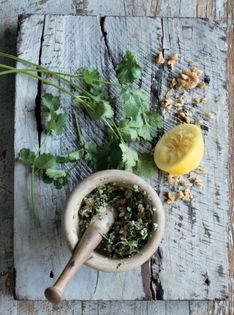 Coriander chutney (Chatni gashneez)