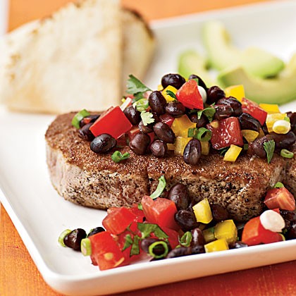 Coriander-crusted tuna with black bean salsa