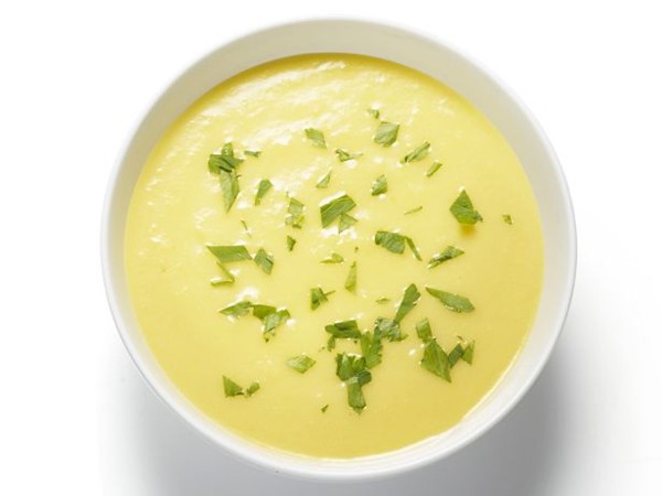 Corn and yellow bell pepper soup