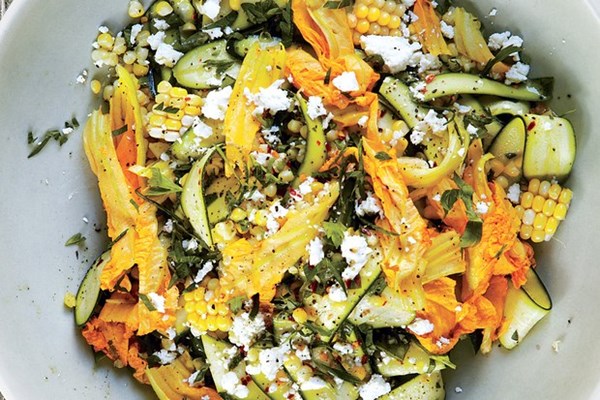 Corn and zucchini salad with feta 